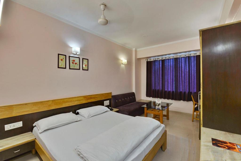 Jain'S Hotel Rajhans Bhopal Zewnętrze zdjęcie
